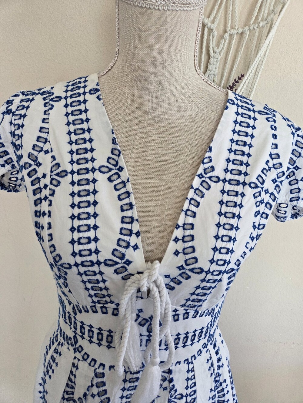 Avec Les Filles Cotton Eyelet Fit & Flare Mini Dress Size 8 NWT - Picture 7 of 13